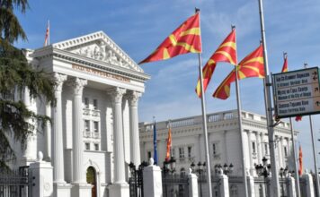 Денес средба Мицкоски – Арсовска поради крахирањето на Градот со сметот во Скопје