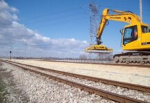 Македонија и Бугарија го потпишуваат договорот за изградба на меѓуграничниот железнички тунел на Коридор 8