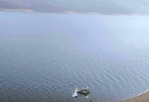 Мал авион се урна во Мавровско Езеро