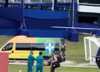 ВИДЕО: Нејмар со хеликоптер пристигна на подготовките на Бразил
