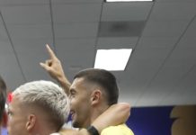 ВИДЕО: Погледнете како Шпанците славеа во соблекувалната