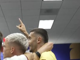 ВИДЕО: Погледнете како Шпанците славеа во соблекувалната