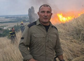 Ангелов: Мирисот на чад во Скопје доаѓа од пожарот на планината Жеден, кој од тетовска се префрла на скопска страна