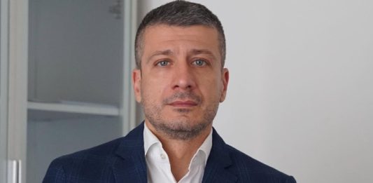 Перински: Правото на боледување не го скратуваме, ги осовременуваме критериумите и воведуваме повеќе олеснувања