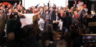 Србија: „Студентската листа“ ја прекина 14-годишната власт на СНС и освои апсолутно мнозинство